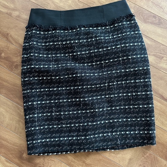 Black and white tweed mini - Picture 1 of 3